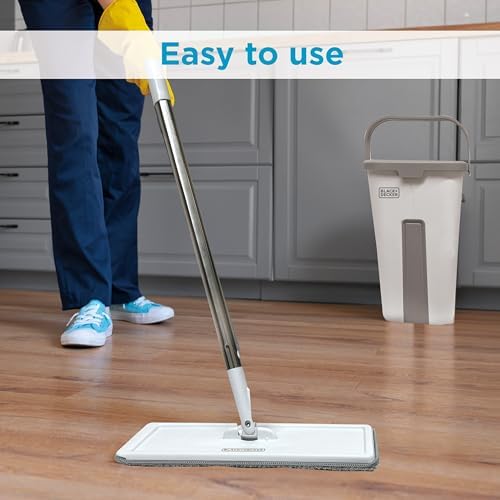 BLACKDECKER Magic Mop with Bucket Set